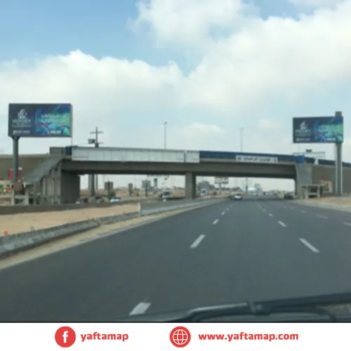 GATE - SUEZ ROAD - CAIRO